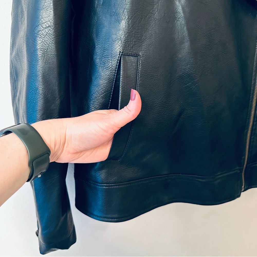 Universal Thread Moto Jacket Black Vegan Leather L - image 6